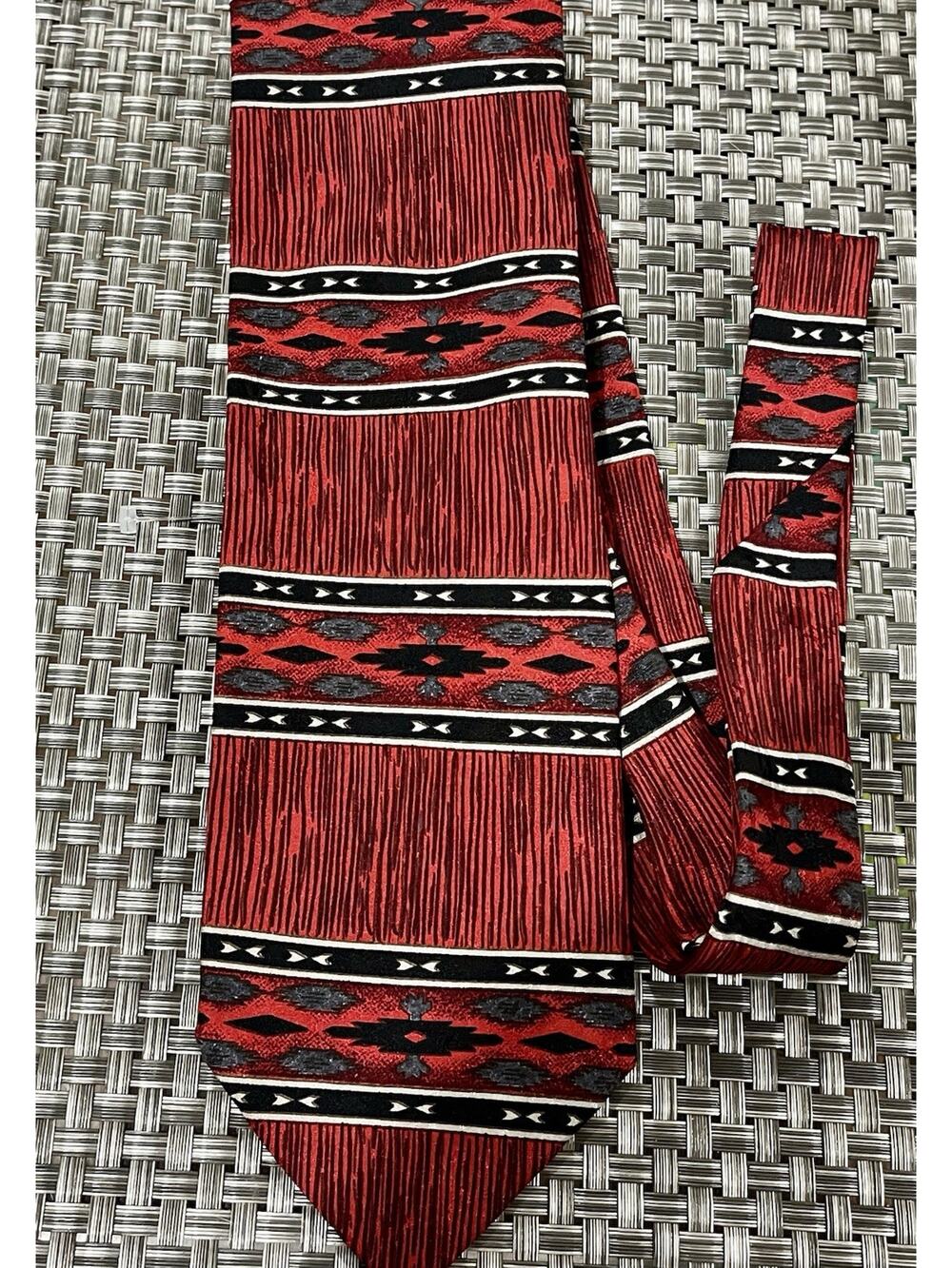 STEFANO ENRICI Neck Tie 100% Silk Handmade In Italy Red Black 4x60 (A)